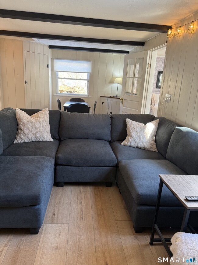 Building Photo - 27 Dilliston Rd