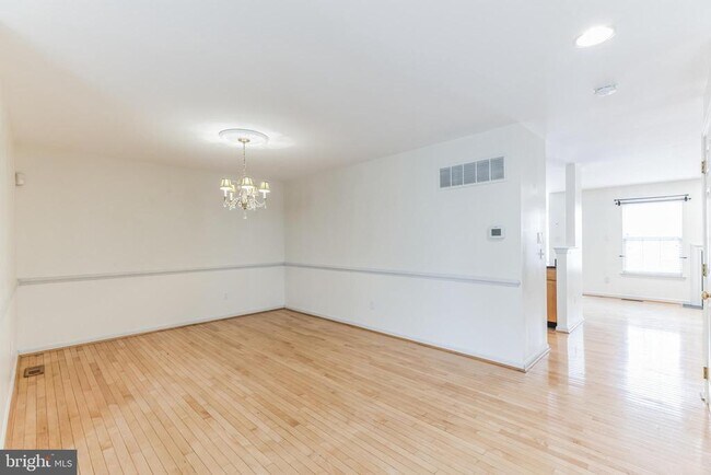 Building Photo - 4 Hogan Way