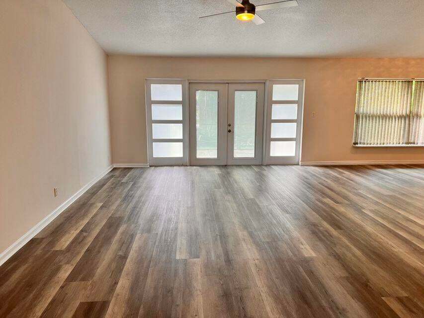 Building Photo - 1580 NW 11th St