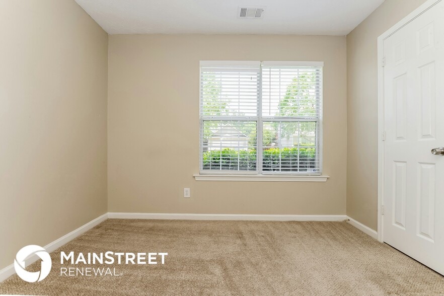 Building Photo - 437 Summer Hill Cir