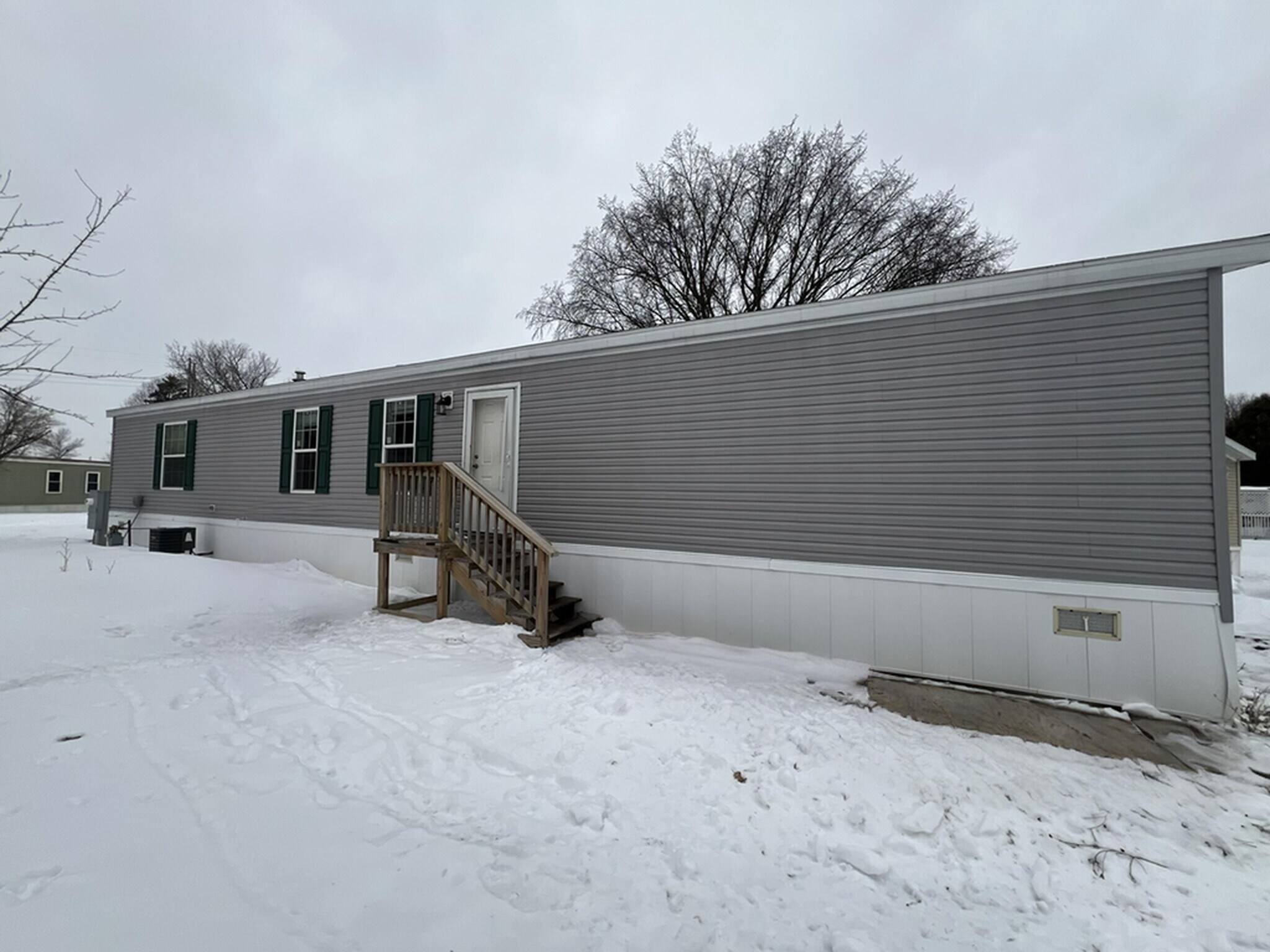 Building Photo - 94 Belmar St