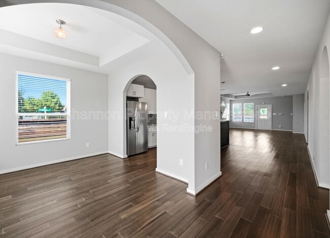 Building Photo - 605 Dumble St