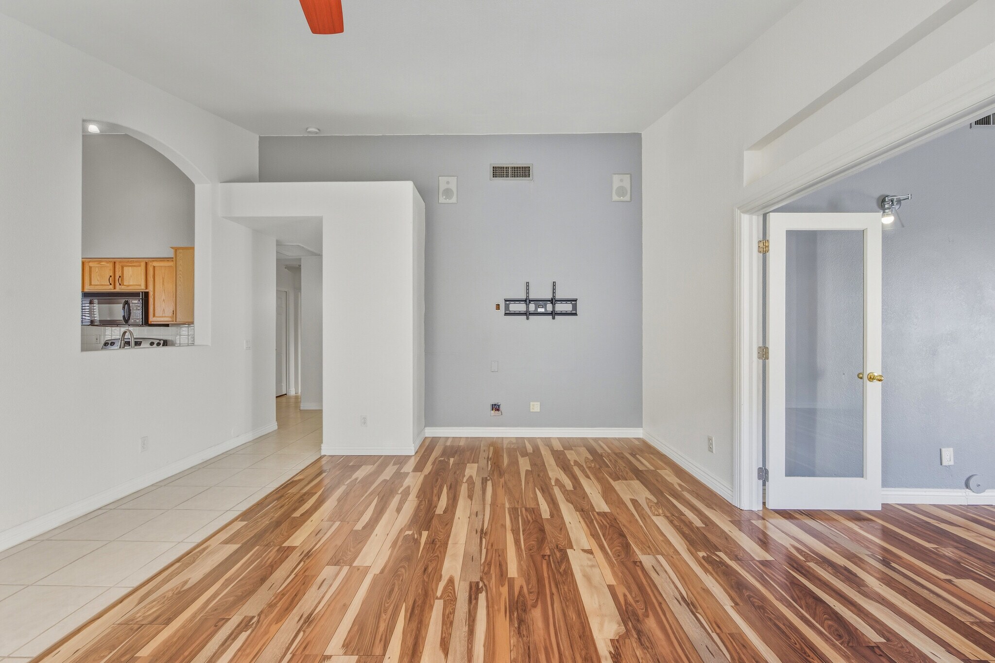 Building Photo - 6978 W Kings Ave