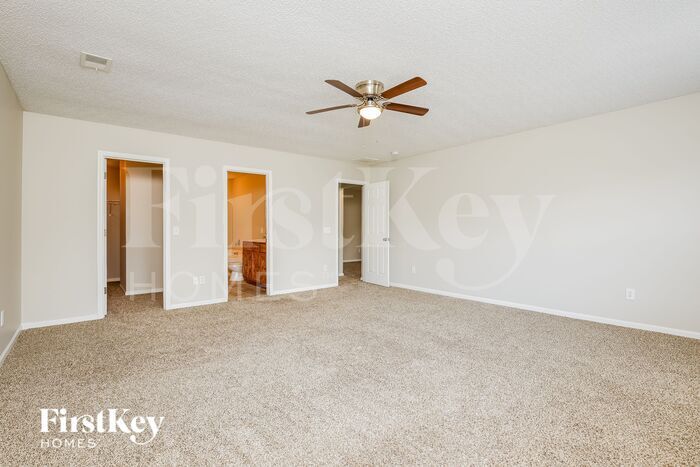 Building Photo - 1000 Golden Aspen Dr