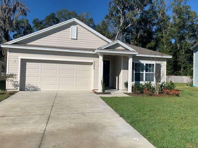 Building Photo - Beautiful Home Located In The New Chestnut Village Neighborhood On SW Archer Road