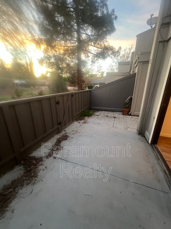 Building Photo - 1120 Kenwal Rd