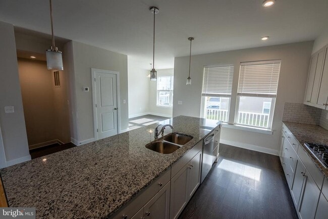 Building Photo - 1622 Sandpiper Bay Lp