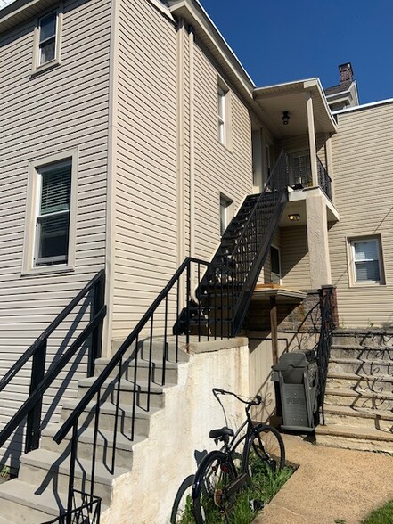 Private Rear Entry to Unit - 228 W Barnard St
