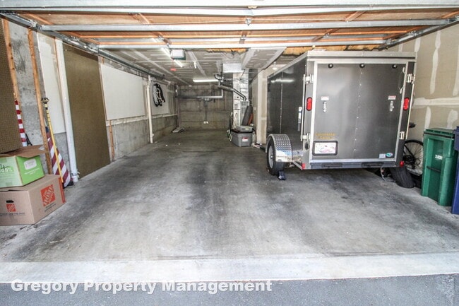 Building Photo - 11342 NE 67th St