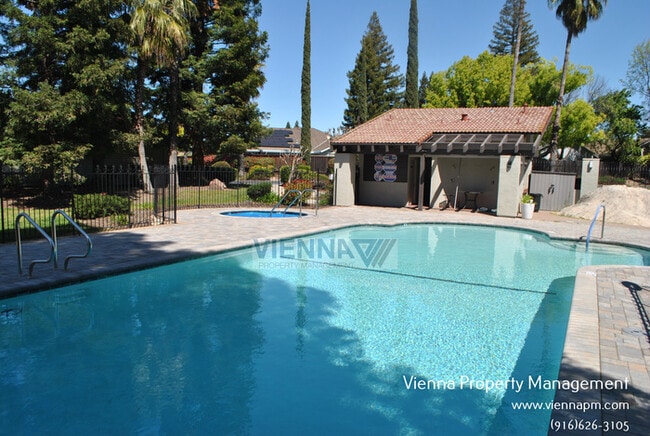Building Photo - 4710 El Cid Ct