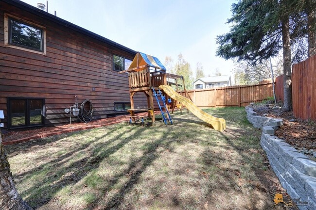 Building Photo - Birch Lane in Eagle River