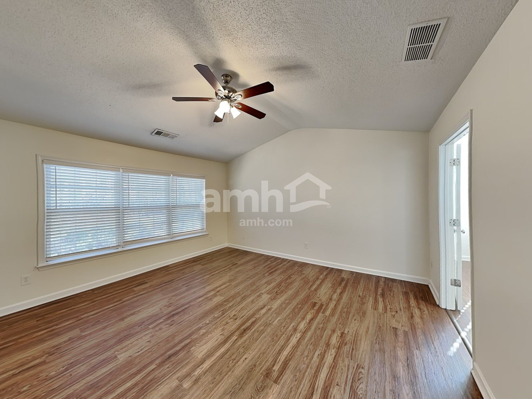 Building Photo - 4156 Glenaire Way NW