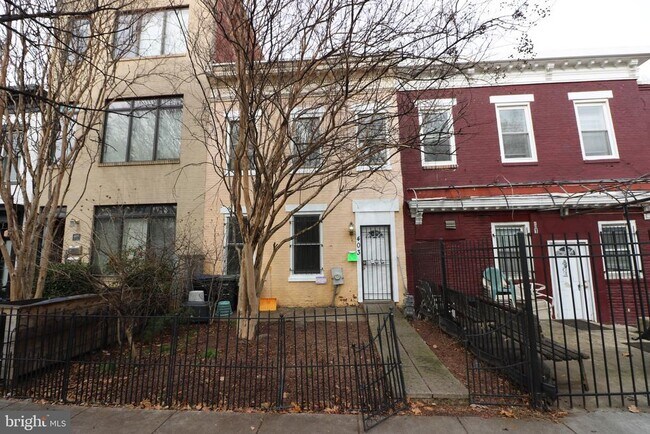 Building Photo - 403 O St NW