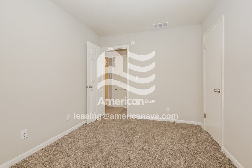 Building Photo - 1748 Emerson Ave