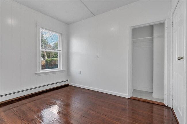 Building Photo - 48 Kenwood St