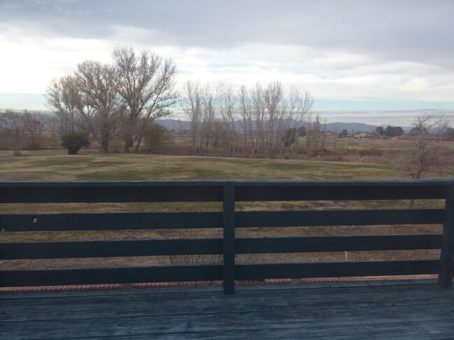 Building Photo - 21235 Windsong St