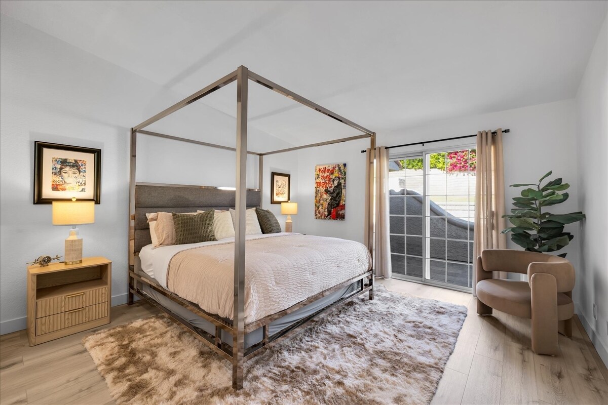 Building Photo - 2701 E Mesquite Ave