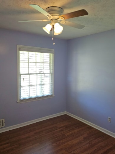 Building Photo - 6116 Evans Dr