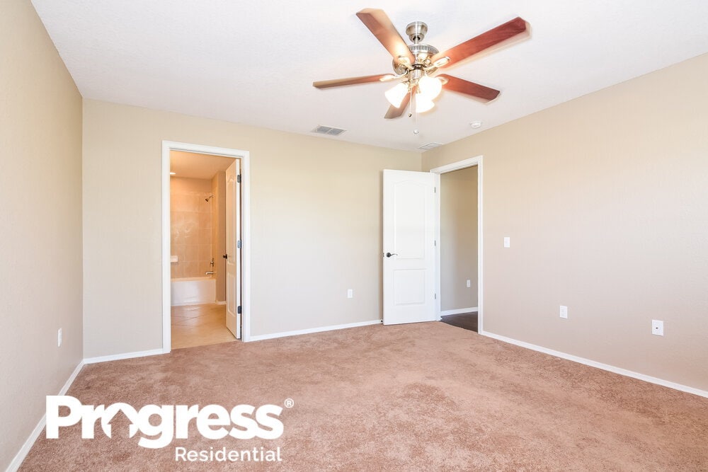 Building Photo - 1816 Forest Hill Dr