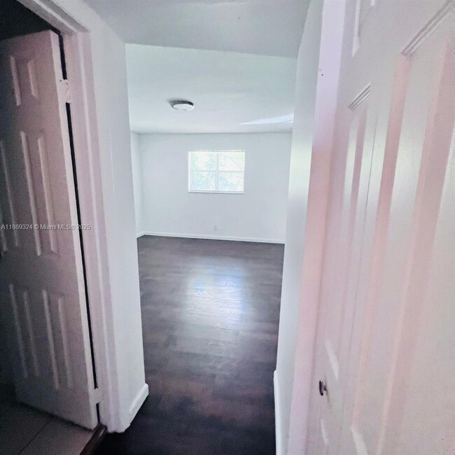 Building Photo - 5721 Blueberry Ct