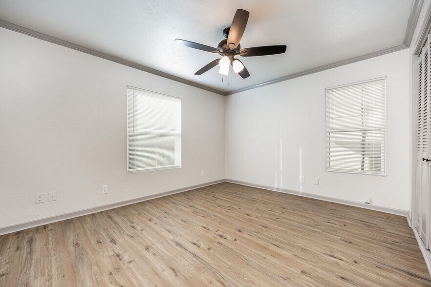 Building Photo - 723 Glen Rhea Dr