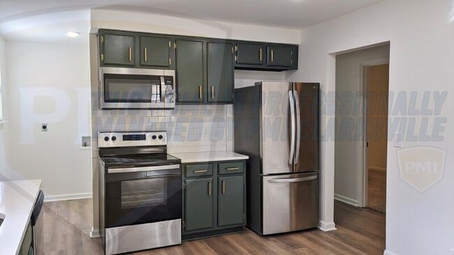 Building Photo - 205 S 11th St