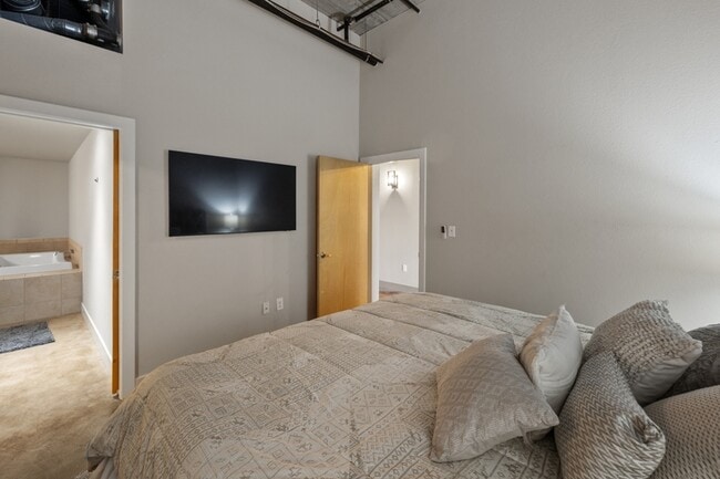 Building Photo - 101 N Tejon St