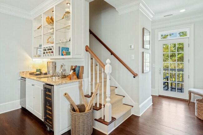Building Photo - 743 Collins Meadow Dr