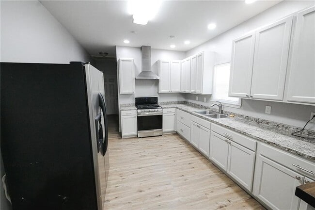 Building Photo - 1415 Marguerite St