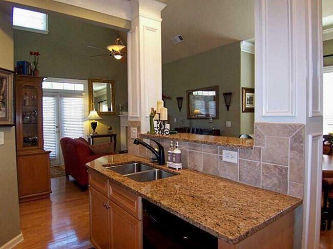 Building Photo - 6128 Prestwood Dr