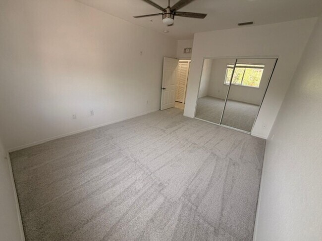 Building Photo - 3980 Mediterranea Cir