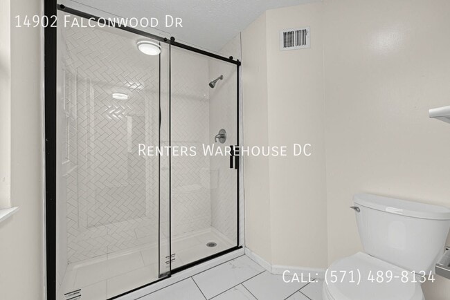 Building Photo - 14902 Falconwood Dr