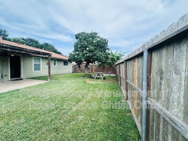 Building Photo - 7433 Spitfire Dr