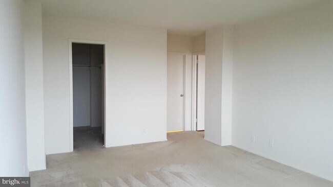 Building Photo - 4515 Willard Ave