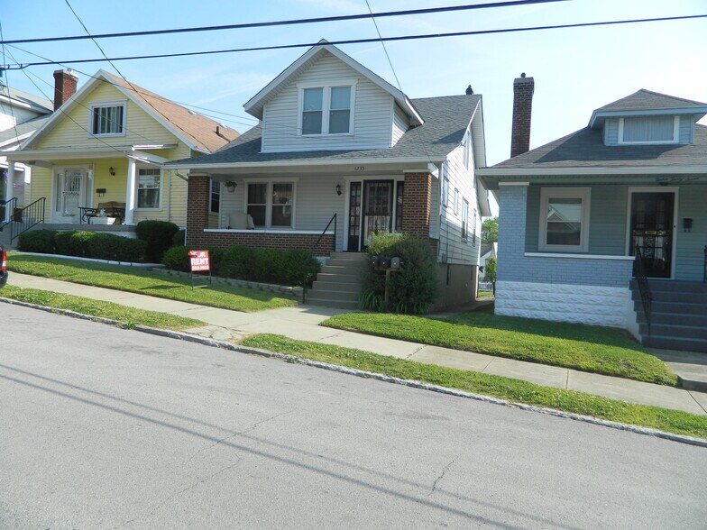 Front Elevation - 1235 Lydia St