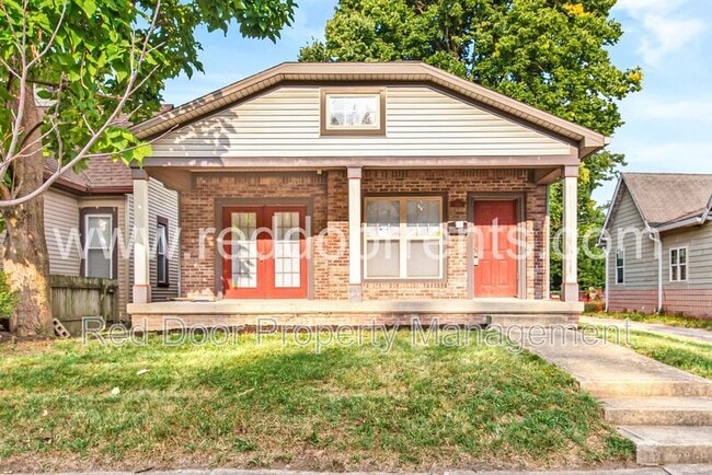 Primary Photo - 714 N Tremont St