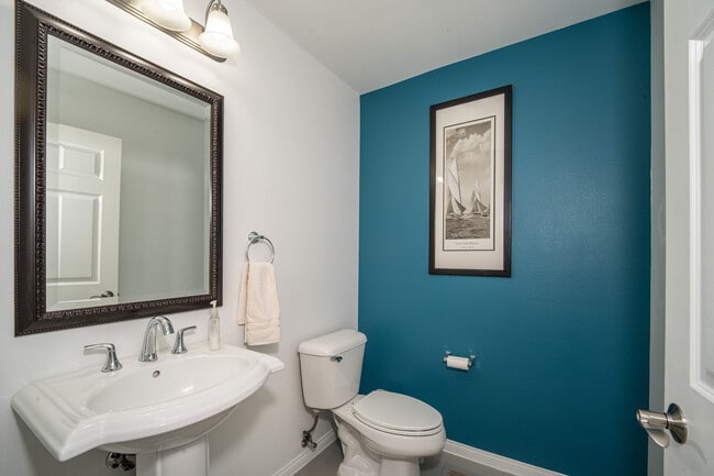 Building Photo - 14557 Cambria Way