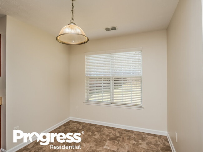 Building Photo - 70 Stony Oak Dr