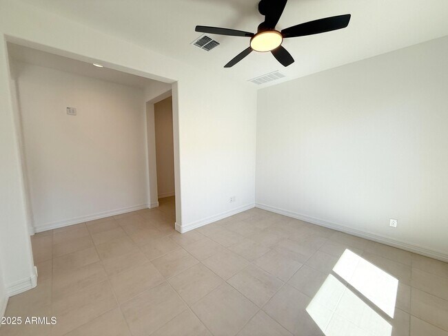 Building Photo - 17017 W Shangri La Rd