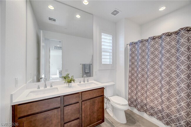 Building Photo - 10362 Vista Argento Ave