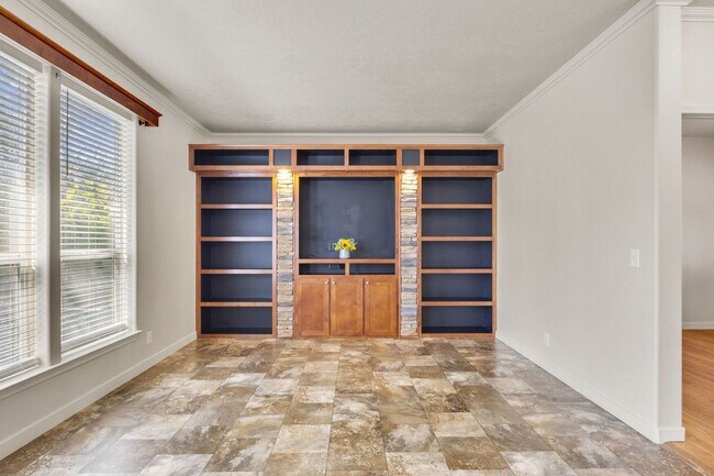 Building Photo - Wilson Tri-Plex