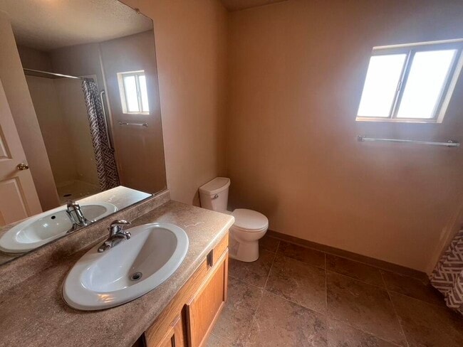 Building Photo - 502 U.S. Rte 66