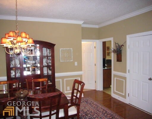 Building Photo - Great location, HOA community, swim/tennis...