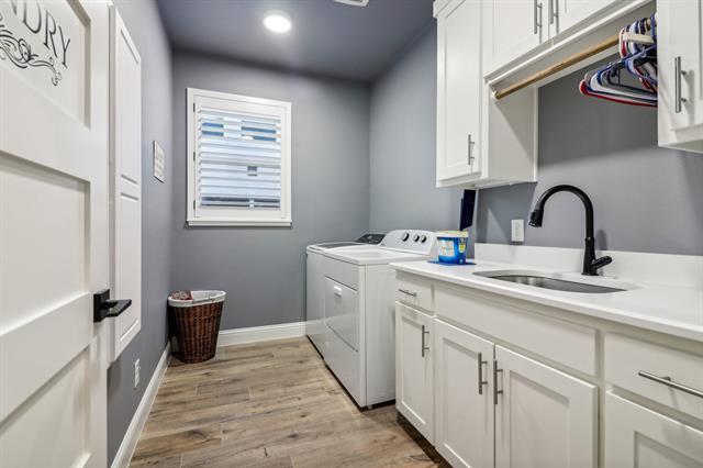 Building Photo - 2721 River Path Ct