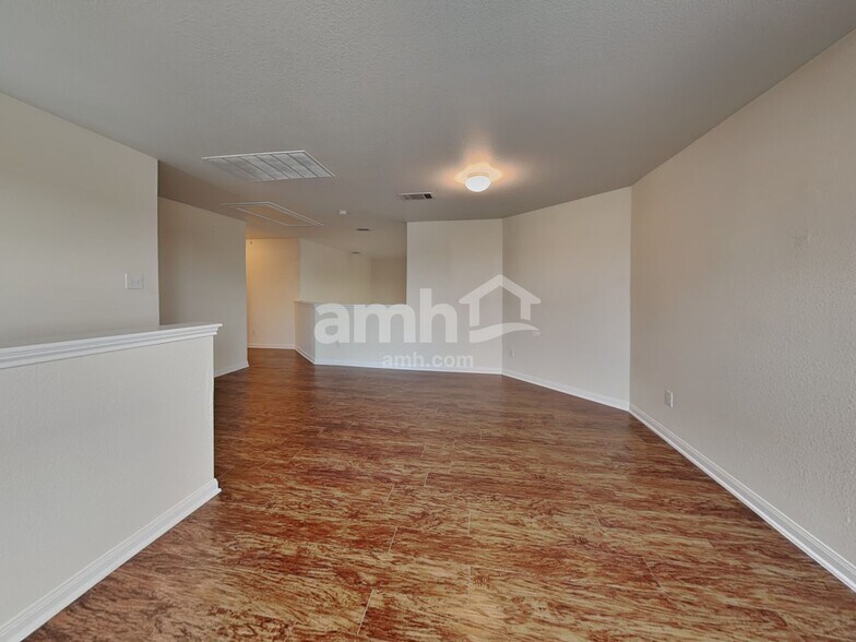 Building Photo - 19905 Per Lange Pass