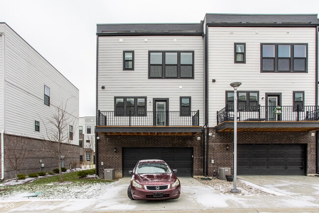 Building Photo - 9744 Junction Sta