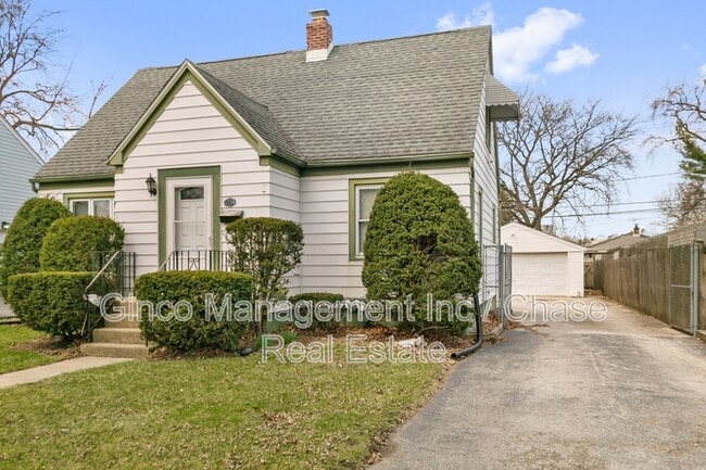 Building Photo - 3256 186th St