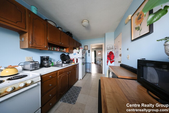 Building Photo - 33 Westgate Rd