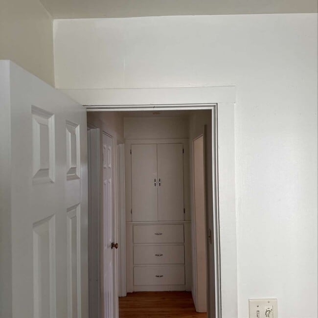 Building Photo - 45 E Simpson Ave