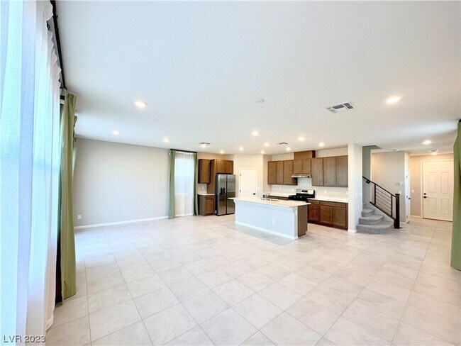 Building Photo - 5722 Prima St